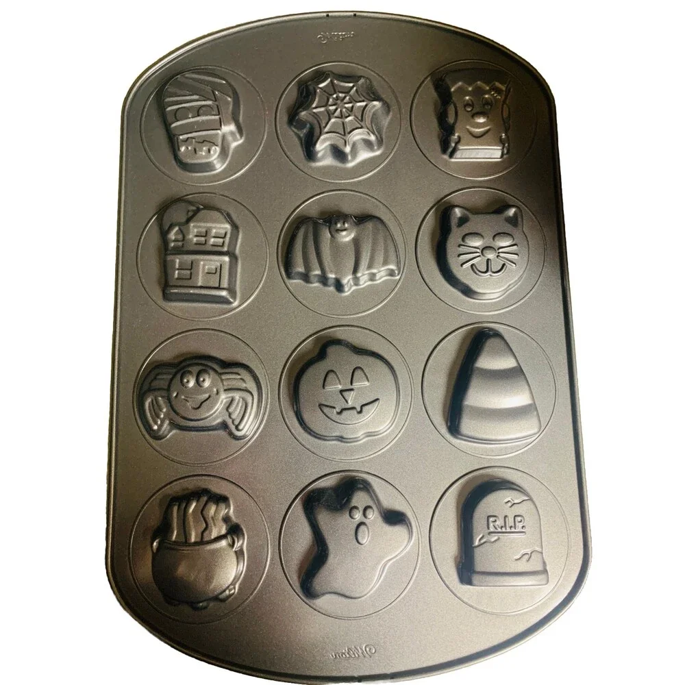 Halloween Cookie Pan/ Candy Mold  Wilton 12 Different Molds In Pan